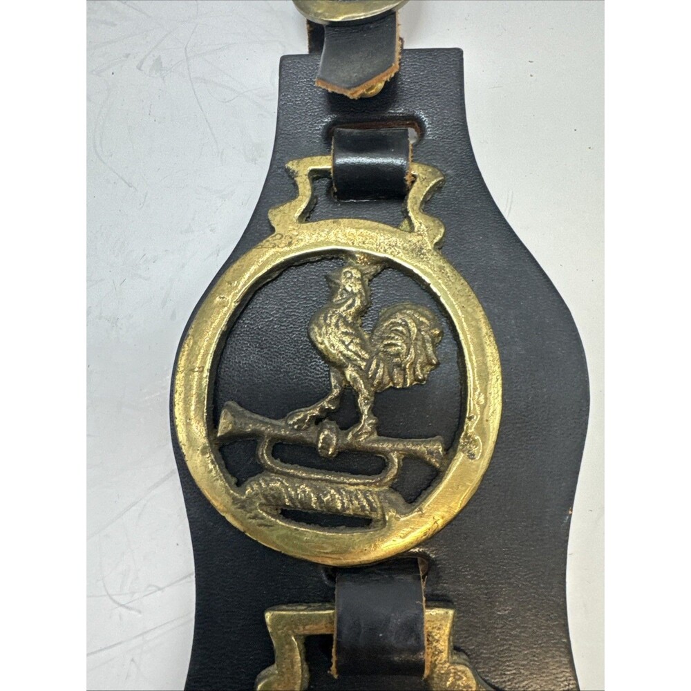 Lot Of 2 Vintage Leather Horse Hanging Strap 3 Brass Medallions 6 Total Medals - Picture 9 of 11